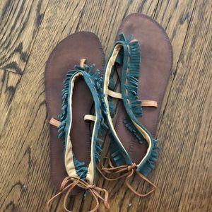 Minelli, blue fringe sandals